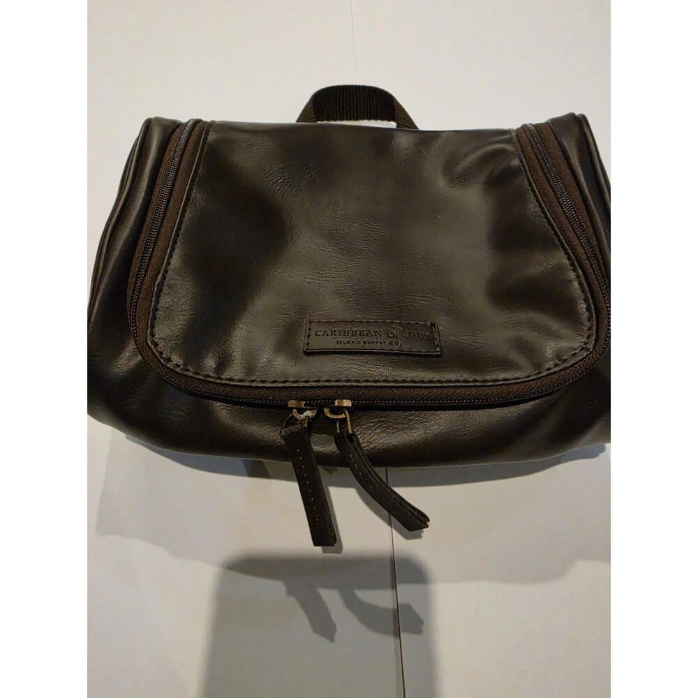 Caribbean Joe Leather Toiletrie Bag